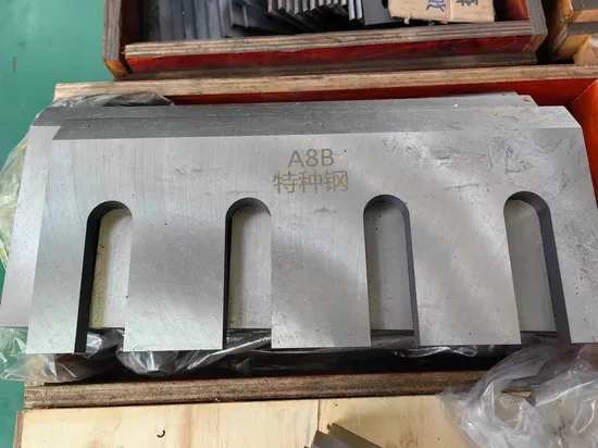 Insérez les lames de couteau de déchiqueteuse de bois HSS/Tct pour les pièces de machine de découpe de bois